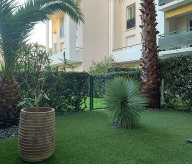 BIARRITZ T2+PARKING +JARDINET