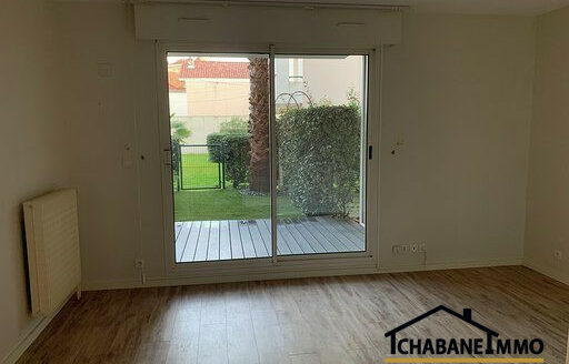 BIARRITZ T2+PARKING +JARDINET